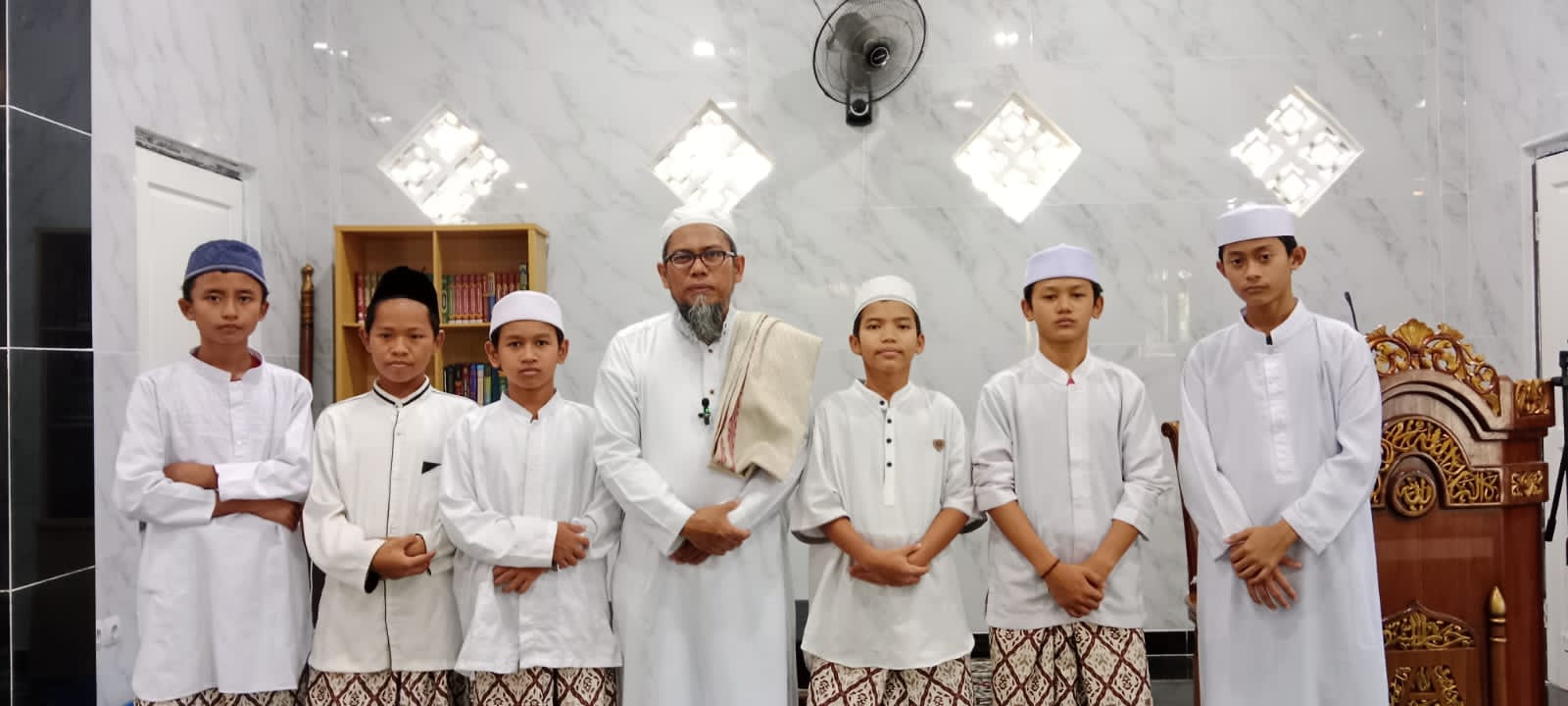 Santri Pondok Pesantren Al-Badar